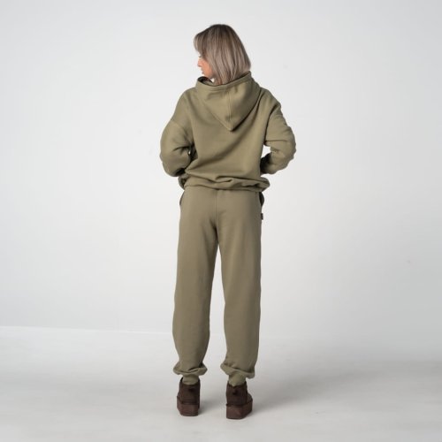 Oliwkowe spodnie dresowe joggery oversize damskie Oliwkowe spodnie dresowe  z najwyższej jakości bawełny