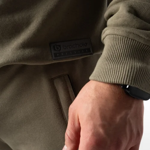 Oliwkowa bluza  męska z bawełny Brachole Sportowa bluza męska ze skórzanym emblematem